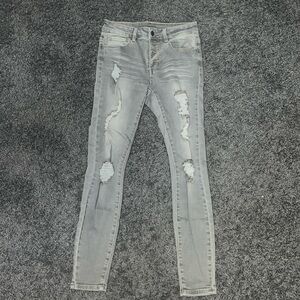 Gray skinny jeans